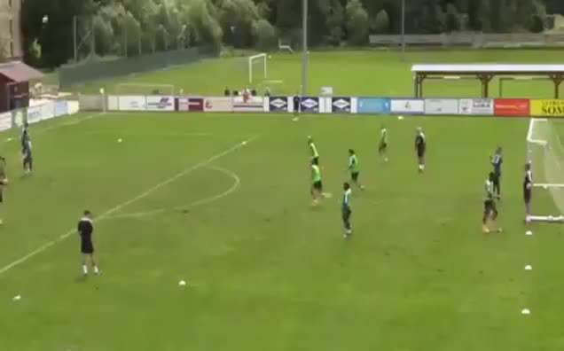 Şampiyon takımın yeni transferinden şahane gol!